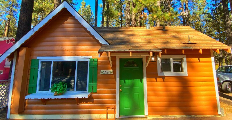Primary Photo - 42440 Moonridge Rd