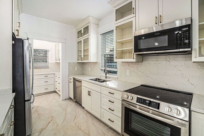 Foto del edificio - 1208 Olivia Ave