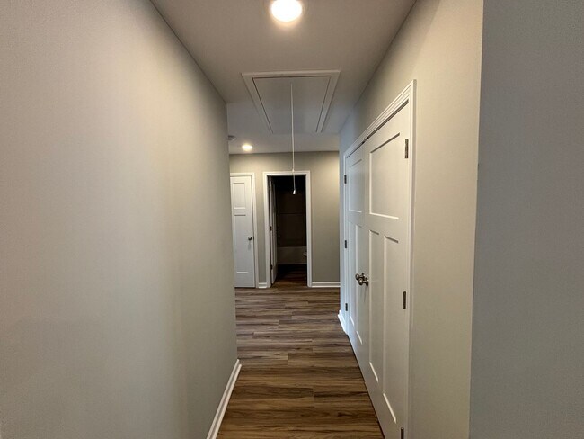 Foto del edificio - 633 Clary St