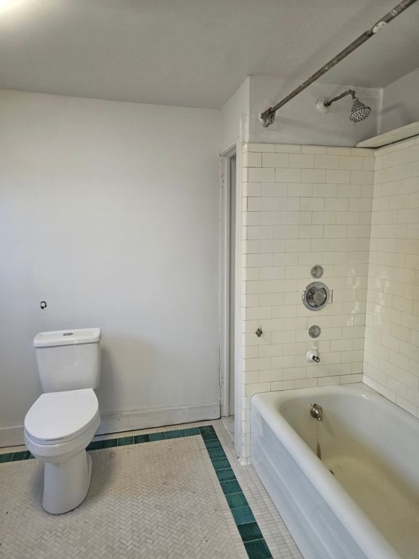 Foto del edificio - 714 Buffalo Ave