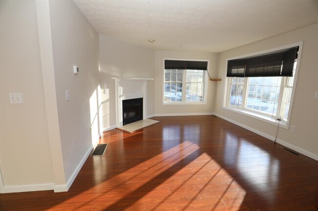 Foto del edificio - 24 Georgetown Dr