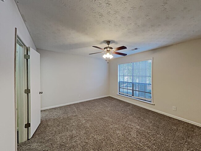 Building Photo - 2547 Sugar Cane Pl