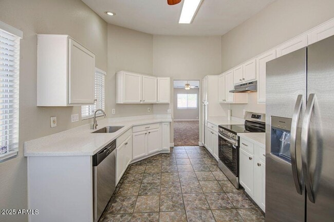 Building Photo - 8407 W Monte Vista Rd