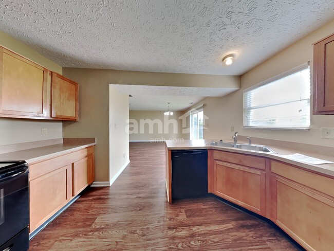 Building Photo - 8046 Wichita Hill Dr