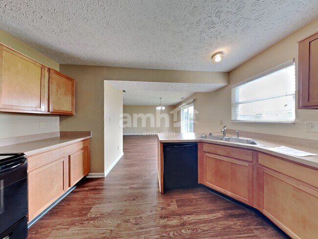 Foto del edificio - 8046 Wichita Hill Dr