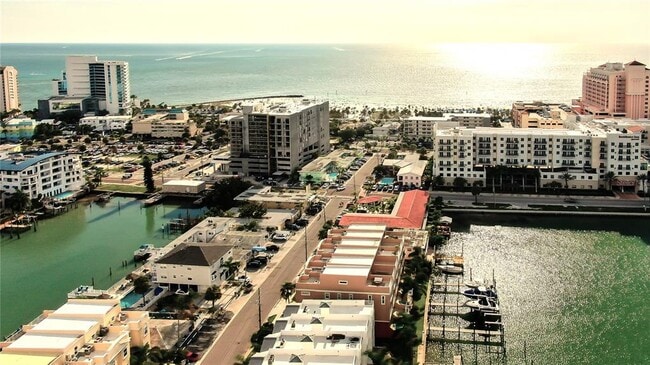 Foto del edificio - 120 Brightwater Dr