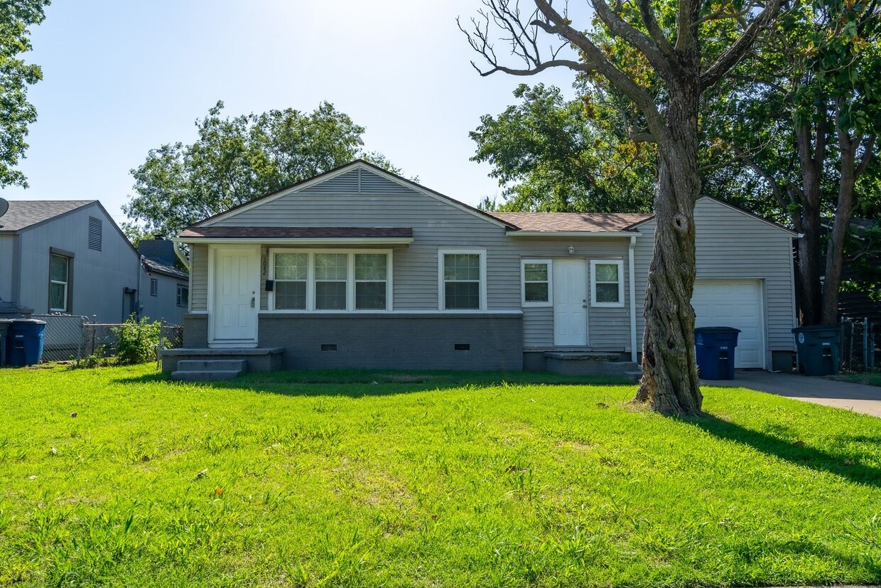 Primary Photo - 3 Bed / 1 Bath in Tulsa!