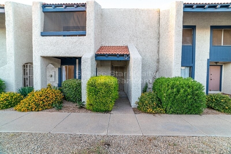 Primary Photo - 5481 W Echo Ln