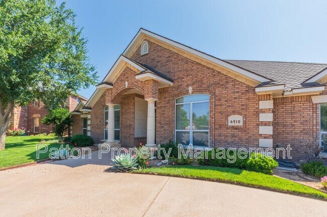 Foto del edificio - 6910 Logan Pl