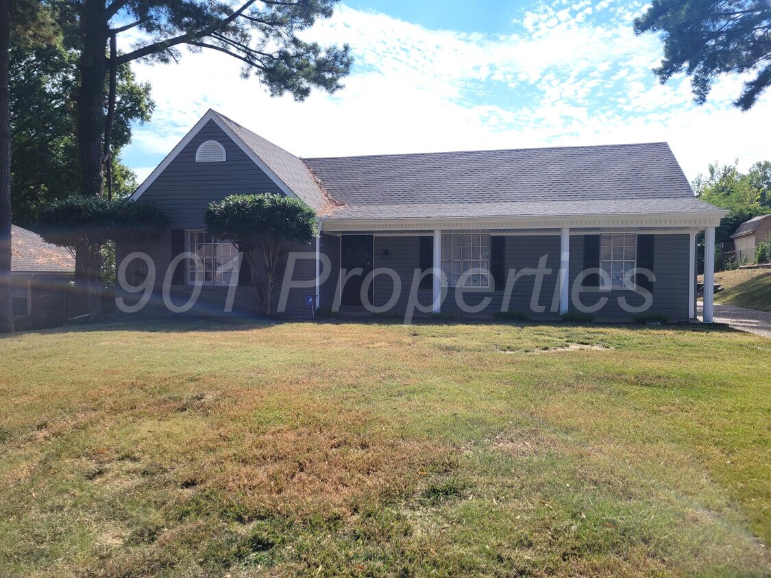 Primary Photo - 5245 Braidwood Cove