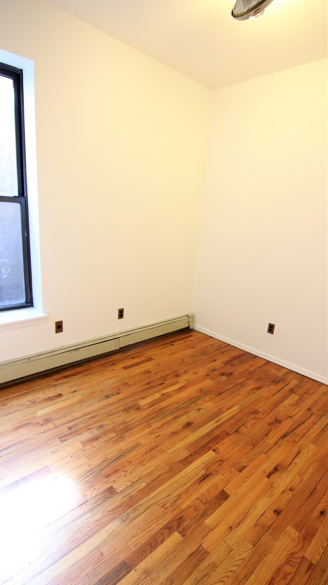 Building Photo - 205 W 102nd St