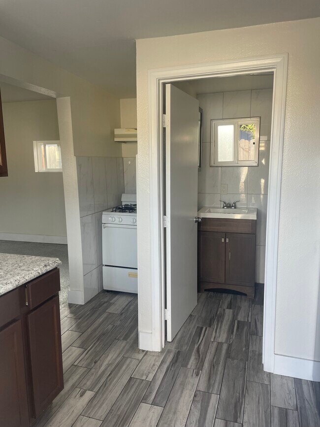 Foto del edificio - 1733 W 150th St