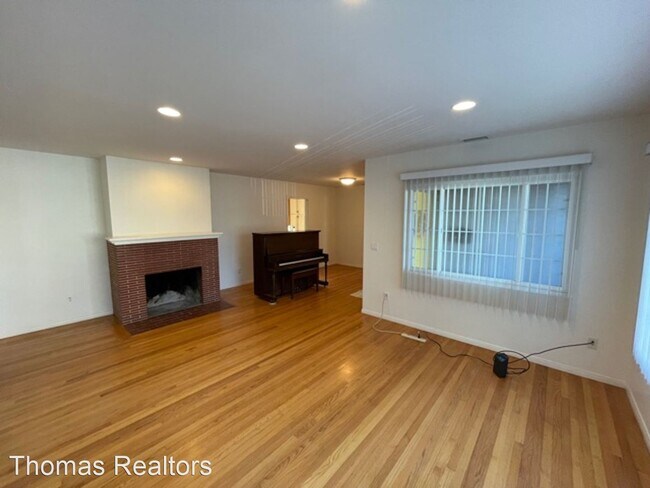 Building Photo - 4 br, 2 bath House - 630 Hawthorne Ave.