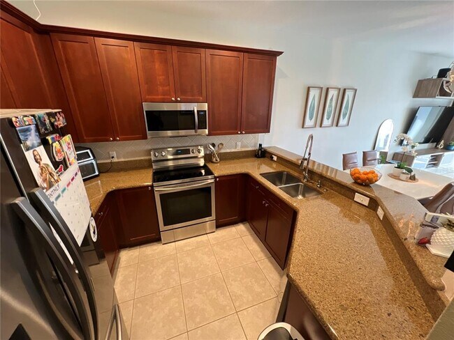 Building Photo - 6011 Strada Isle Wy