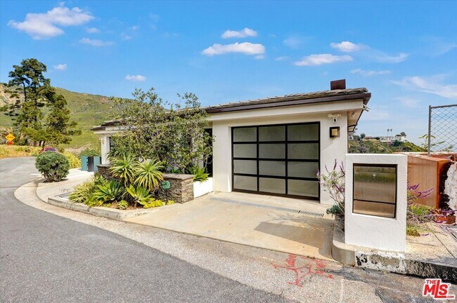 Foto del edificio - 3850 Rambla Orienta