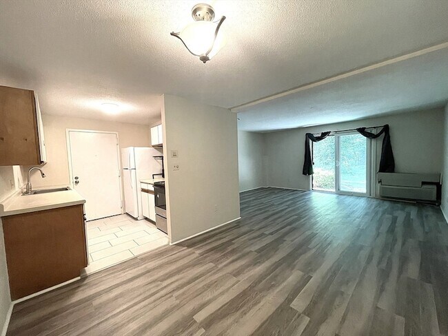 Foto del edificio - 9 Village Hill Ln