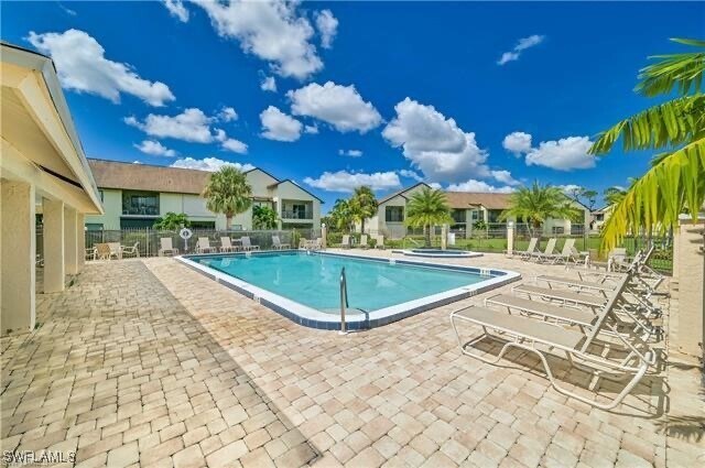 Foto del edificio - 8366 Charter Club Cir