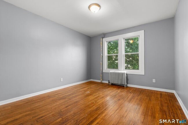 Building Photo - 38 Beacon St