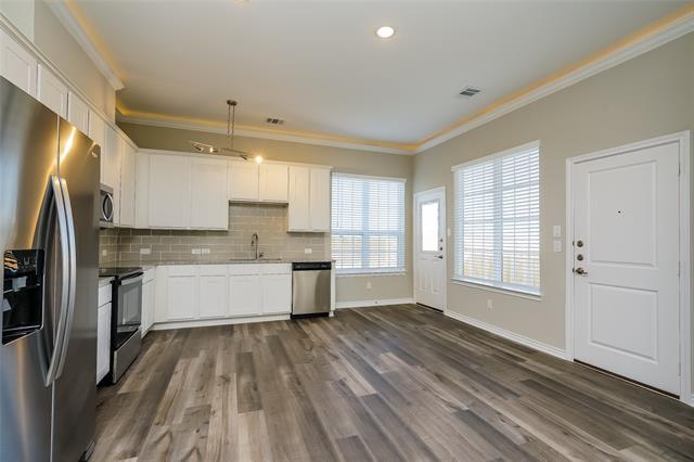 Foto del edificio - 2628 Aurora Ln