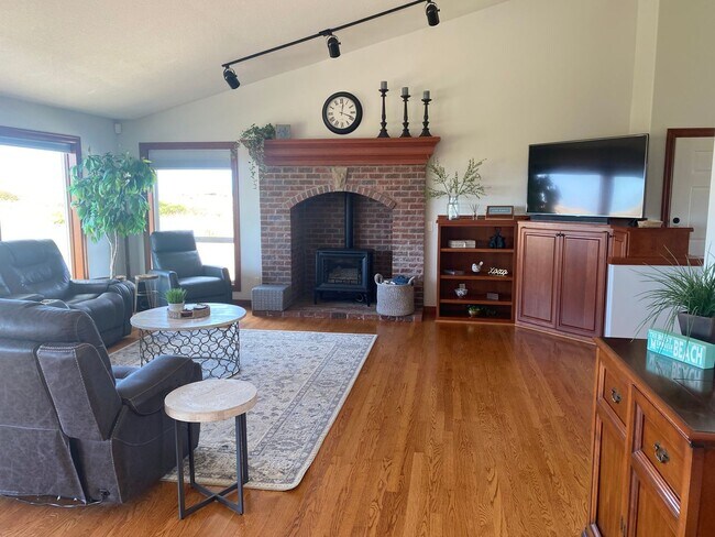 Foto del edificio - LONG BEACH VACATION HOME BY THE MONTH - VIEW & BEACH ACCESS