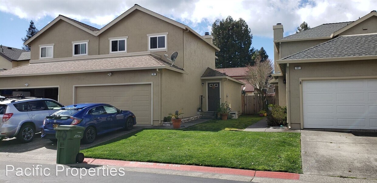 Foto principal - 3 br, 2.5 bath House - 40 Francis Circle