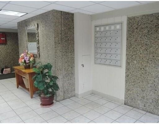 Foto del edificio - 55 Tall Oaks Dr