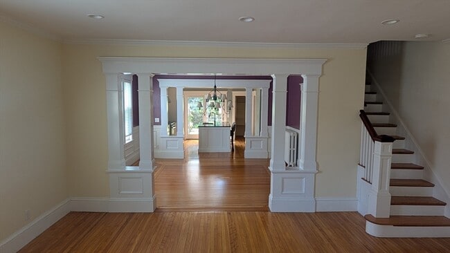 Building Photo - 133 Elmwood Rd