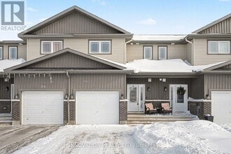 Building Photo - 82 Vimy Ridge Cres