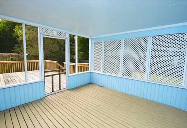 Foto del edificio - 4477 Lookout Rd