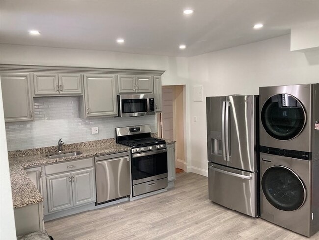 Building Photo - 7 Washburn Terrace