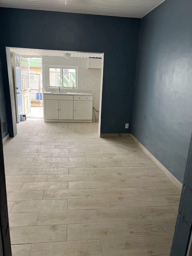 3167 Aramingo Ave, Philadelphia, PA 19134 Townhome Rentals in