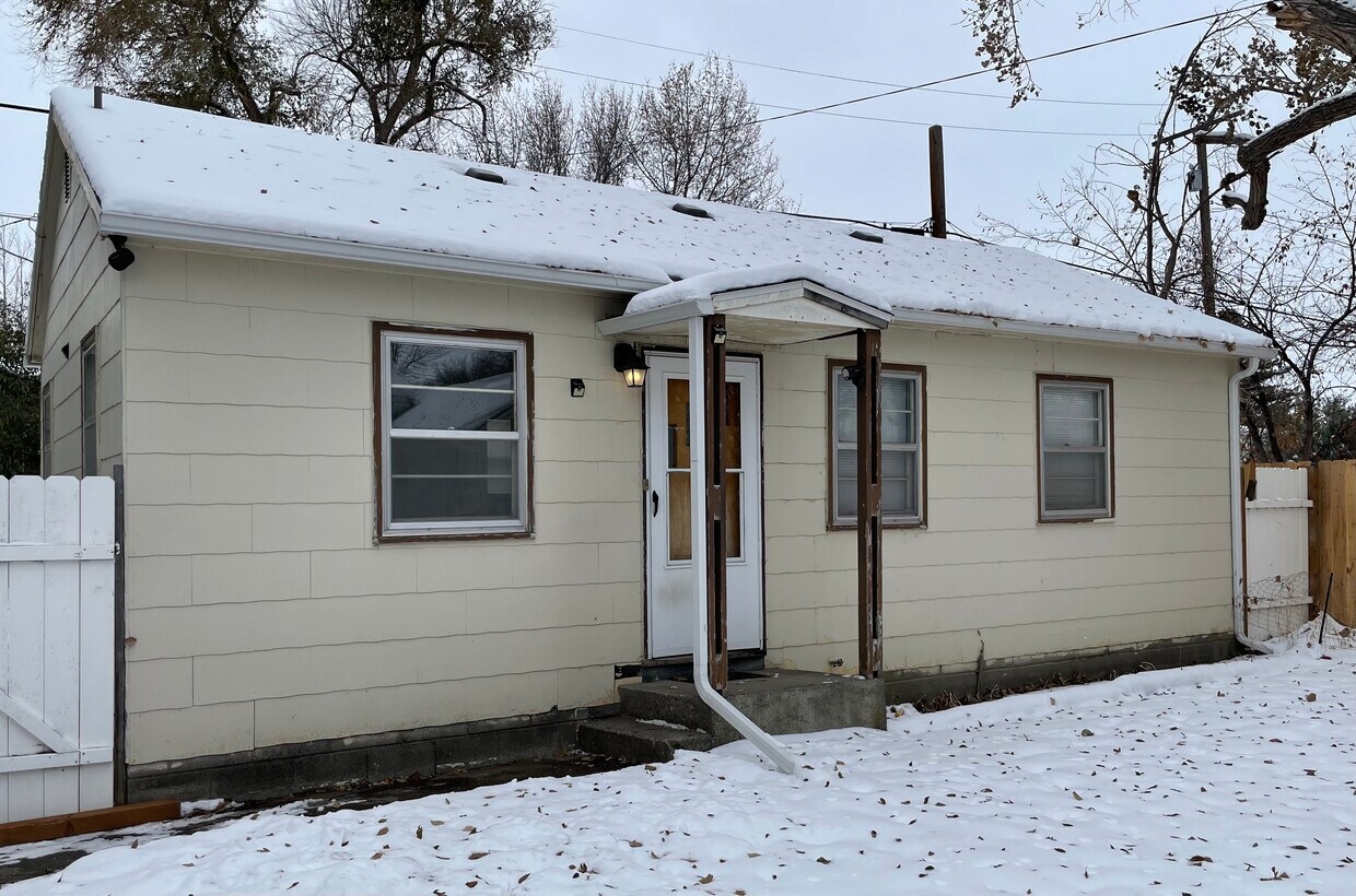 2612 Lewis Ave, Billings, MT 59101 House Rental in Billings, MT