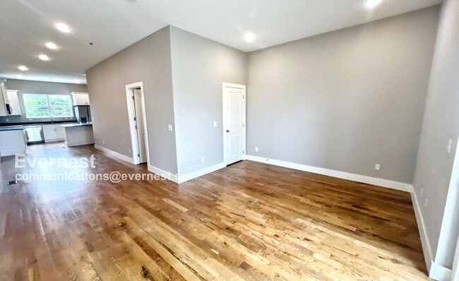 Building Photo - 1063 Montague Pl