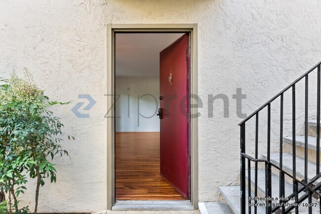 Foto del edificio - 2720 Oak Rd