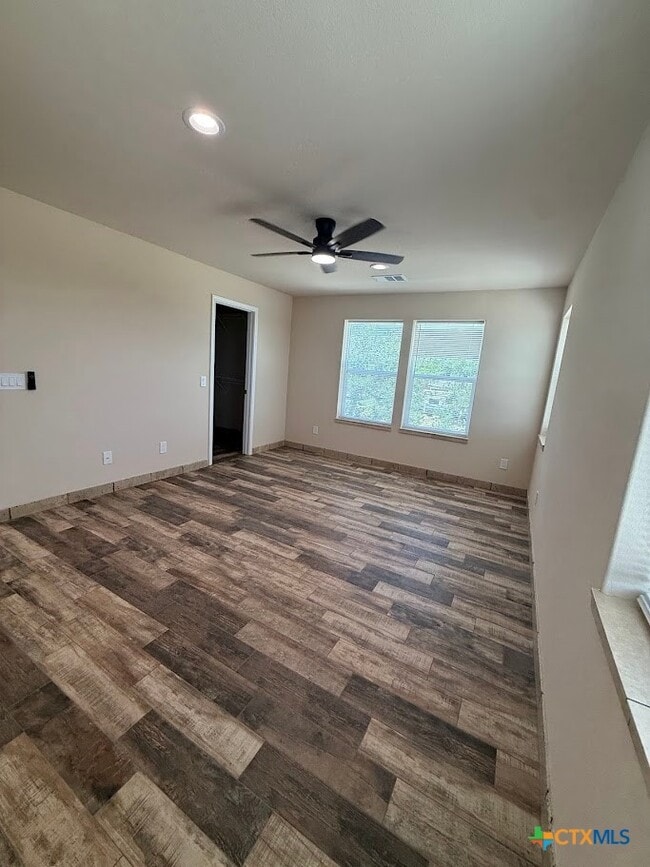 Building Photo - 1008 Makayla Dr