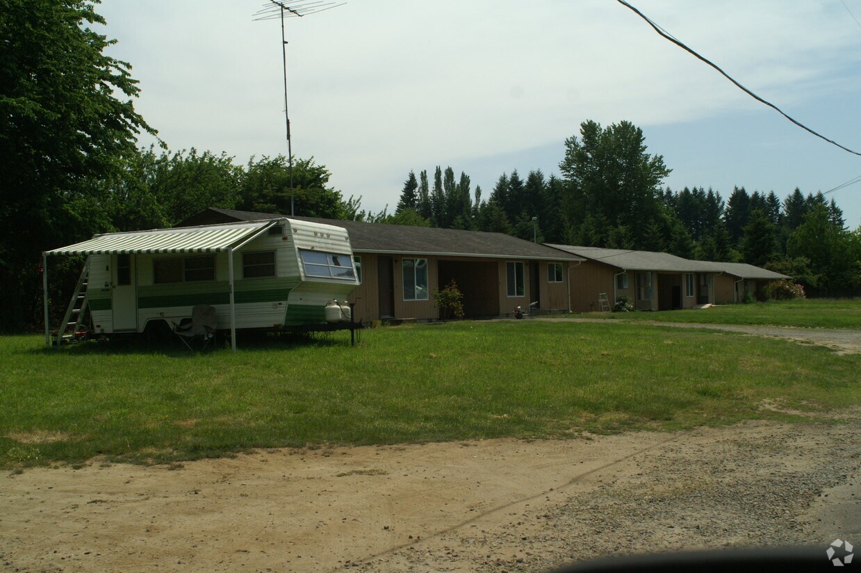  - 800 Devoe St SE