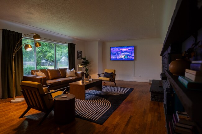 Foto del edificio - 5205 Faircrest Ln