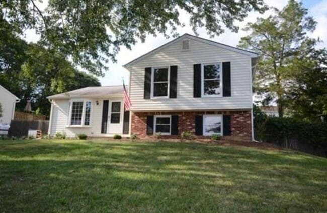 Foto del edificio - 10760 Cedarwood Dr