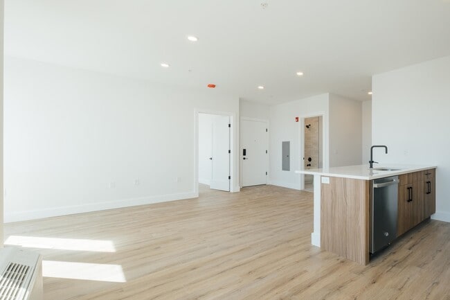 Building Photo - 67 Dr Martin Luther King Jr Blvd