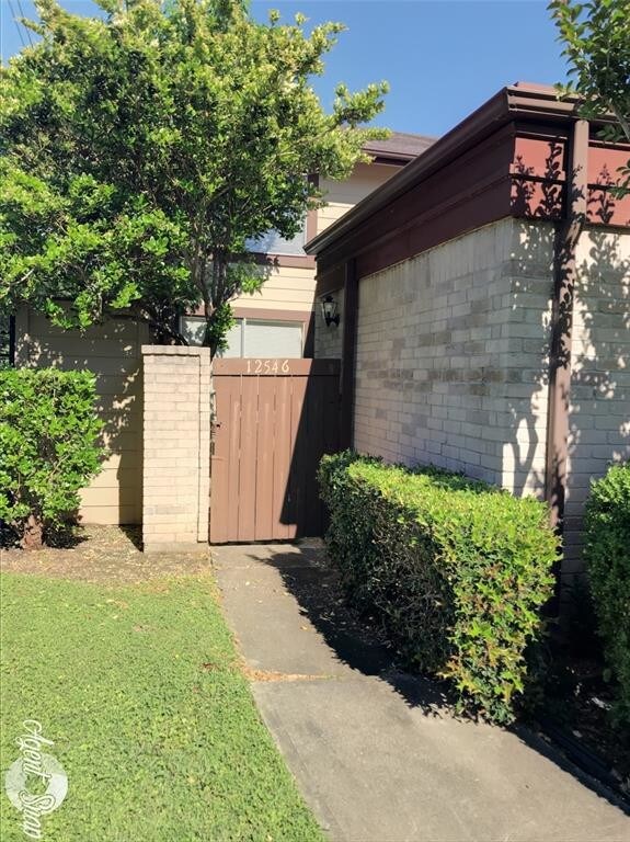 Building Photo - 12546 Wellington Park Dr