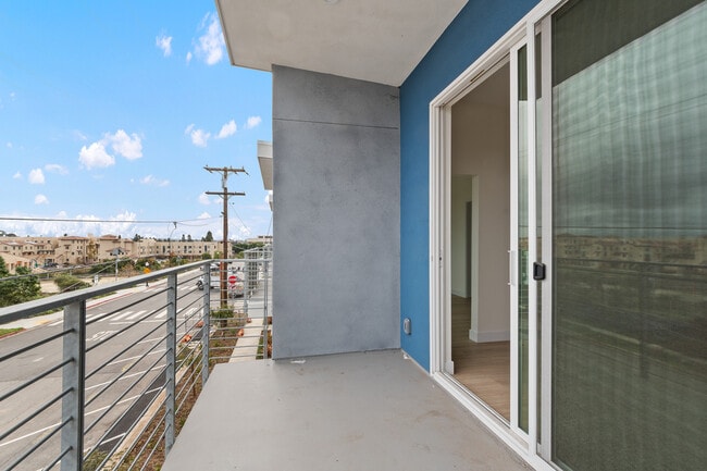 Building Photo - 14 on Harding