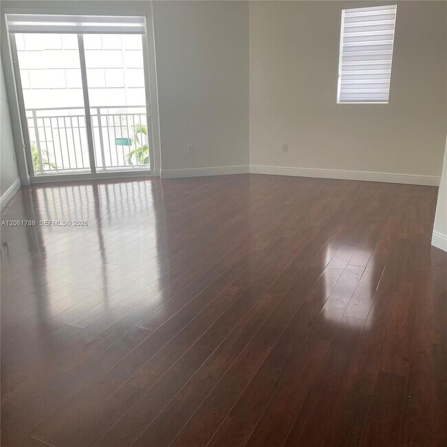 Foto del edificio - 7275 SW 90th Way