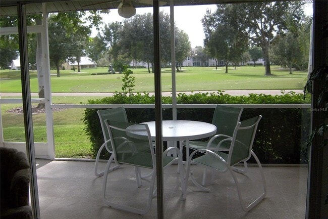 Foto del edificio - 6872 Fairview Terrace