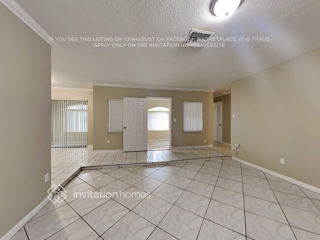 Foto del edificio - 10700 SW 160th St