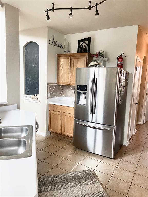 Foto del edificio - 4805 Virginia Dare Ln
