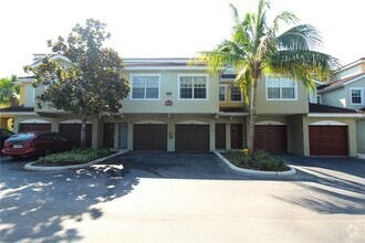 Building Photo - 5721 Bentgrass Dr