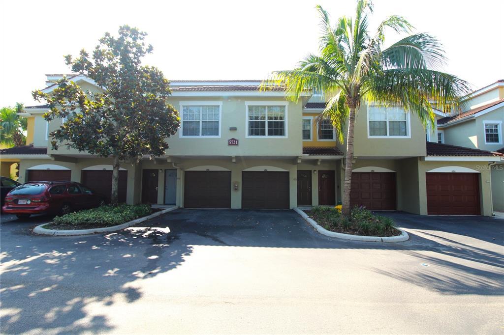 Foto principal - 5721 Bentgrass Dr
