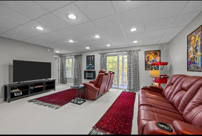 Foto del edificio - 42 Surrey Run