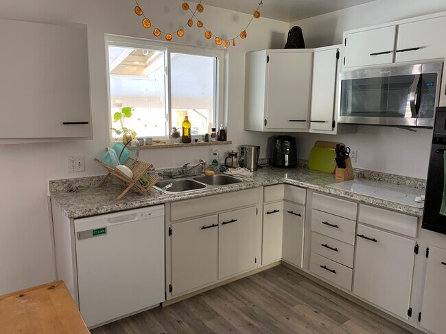 Foto del edificio - 220 Tulane Dr