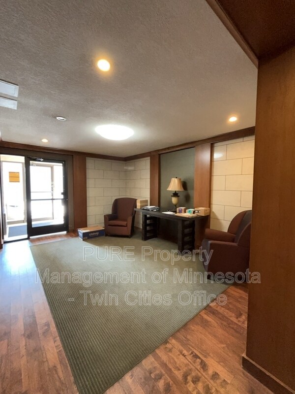 Foto del edificio - 3540 Hennepin Ave